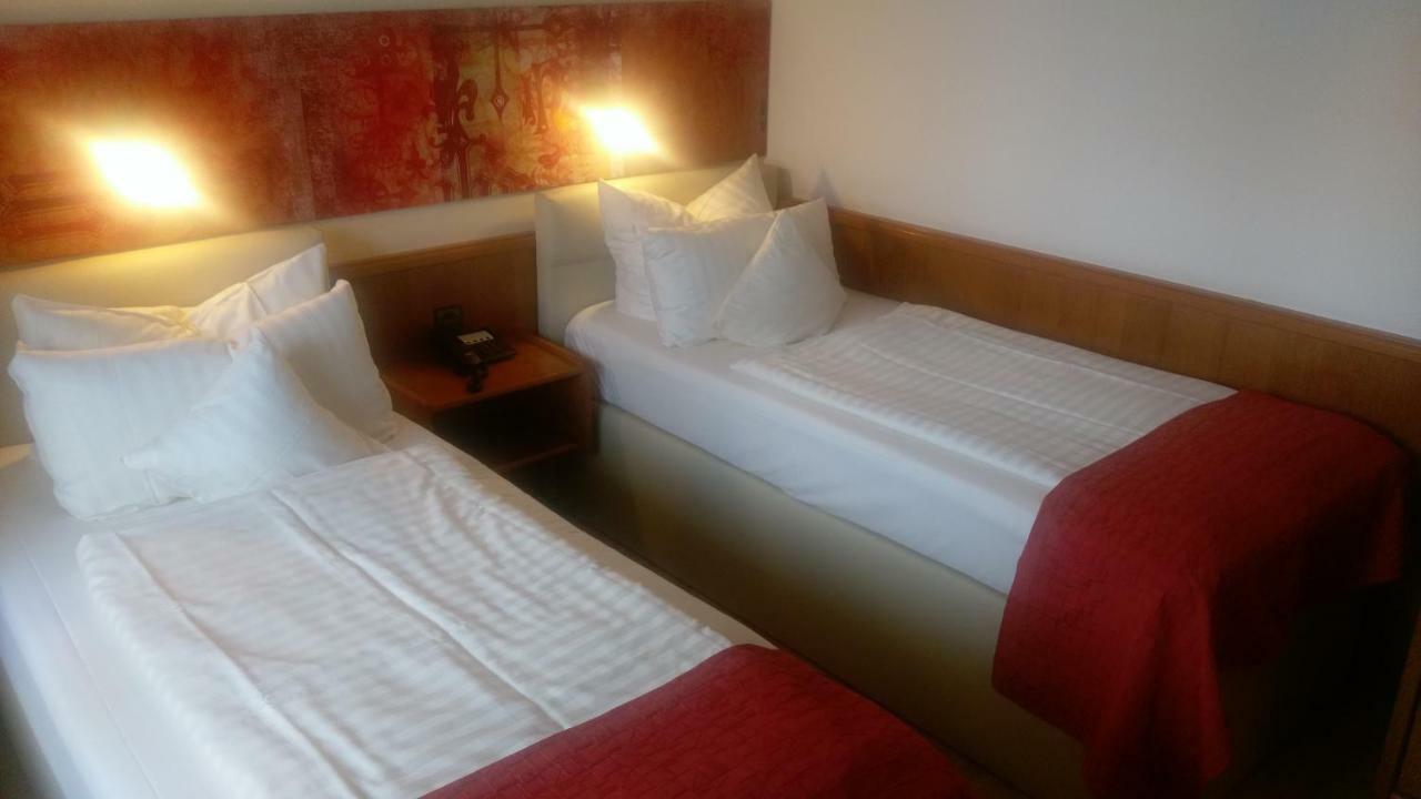 Arador-City Hotel Bad Oeynhausen Exterior foto
